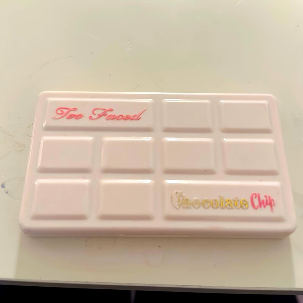 Too Faced White Chocolate Chip Palette